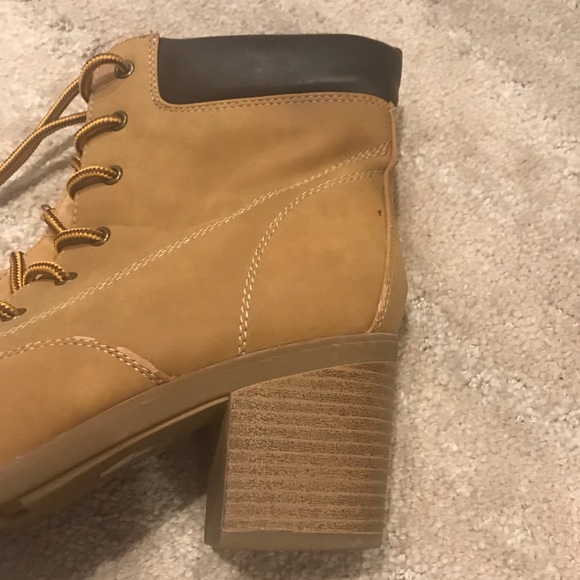 😻EYE-CATCHING SHOES - Picture 4 of 7